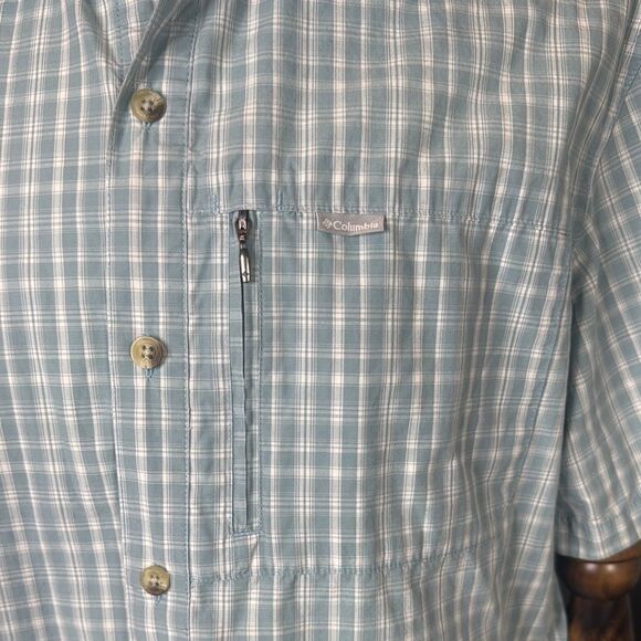 Men's Columbia Omni-Shade Blue Checkered Short Sleeve Shirt Size M - Picture 2 of 11